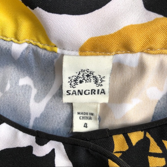 Sleeveless Yellow and Black Floral Dress - Picture 4 of 7